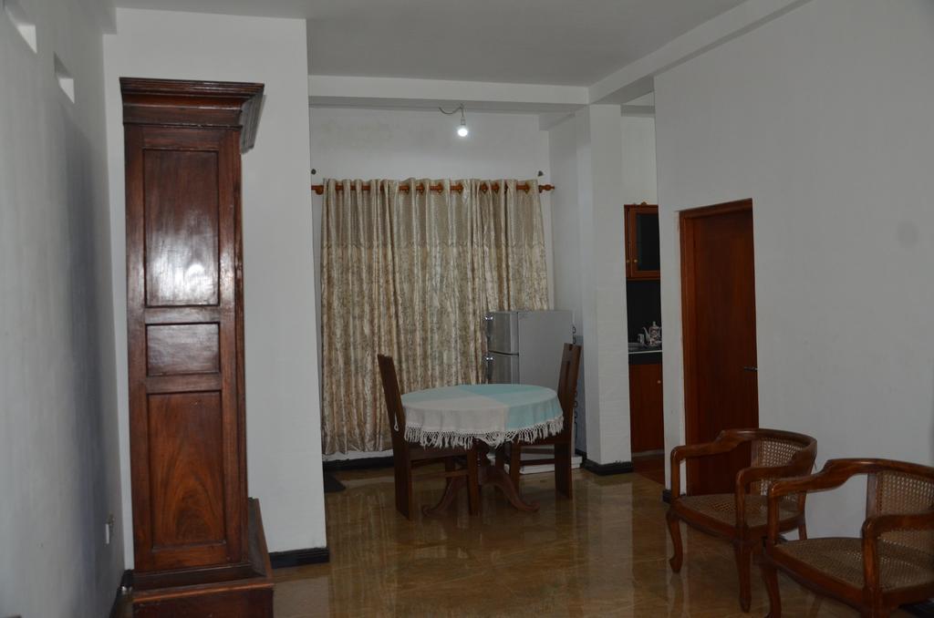 Ferienwohnung Dams Place Galle Zimmer foto